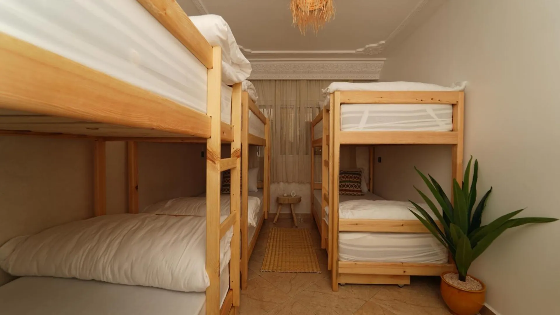 Bed and Breakfast Waves Hunter Surf House Агадир Отель типа 