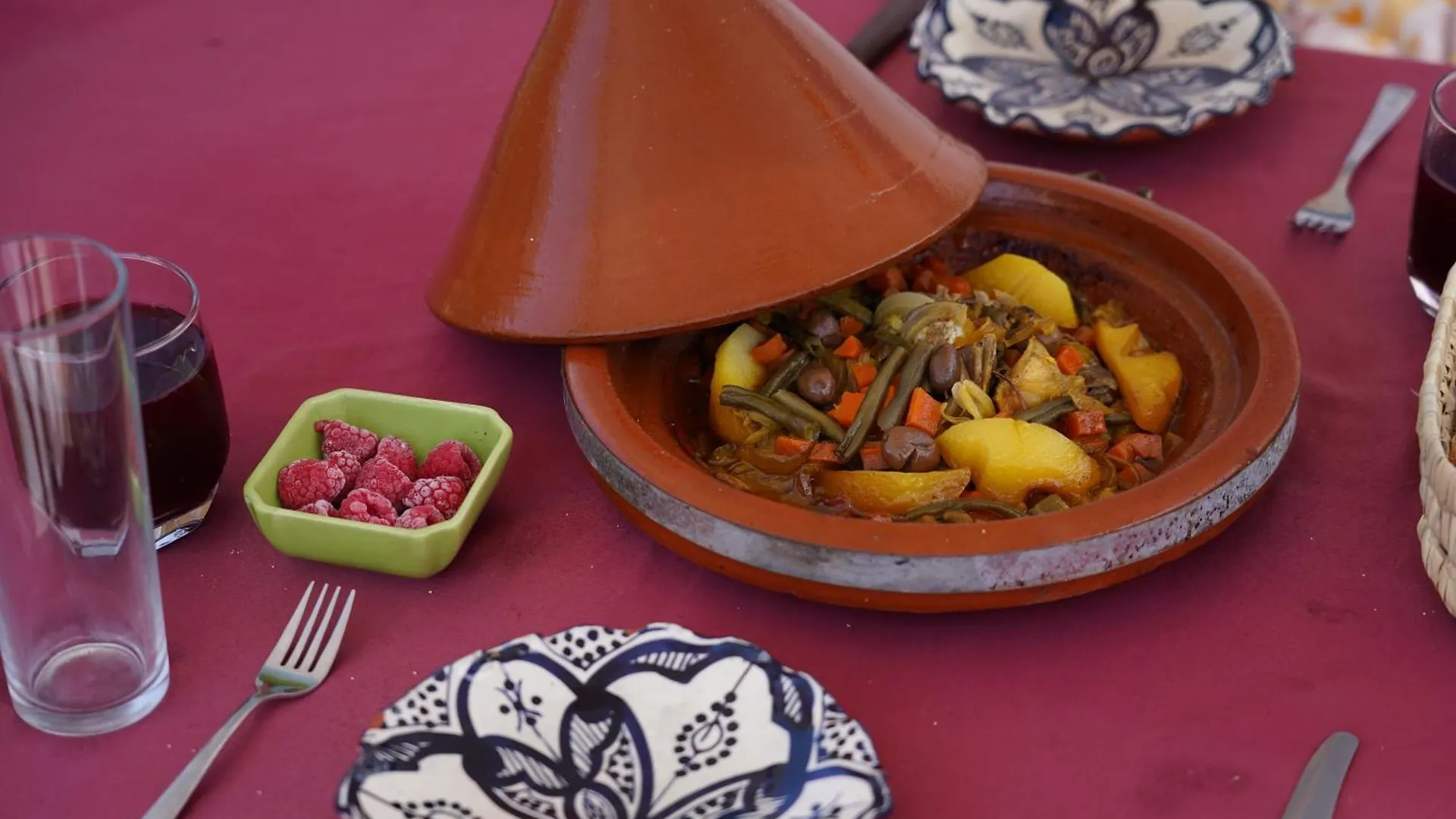 Waves Hunter Surf House Bed & Breakfast Agadir Morocco
