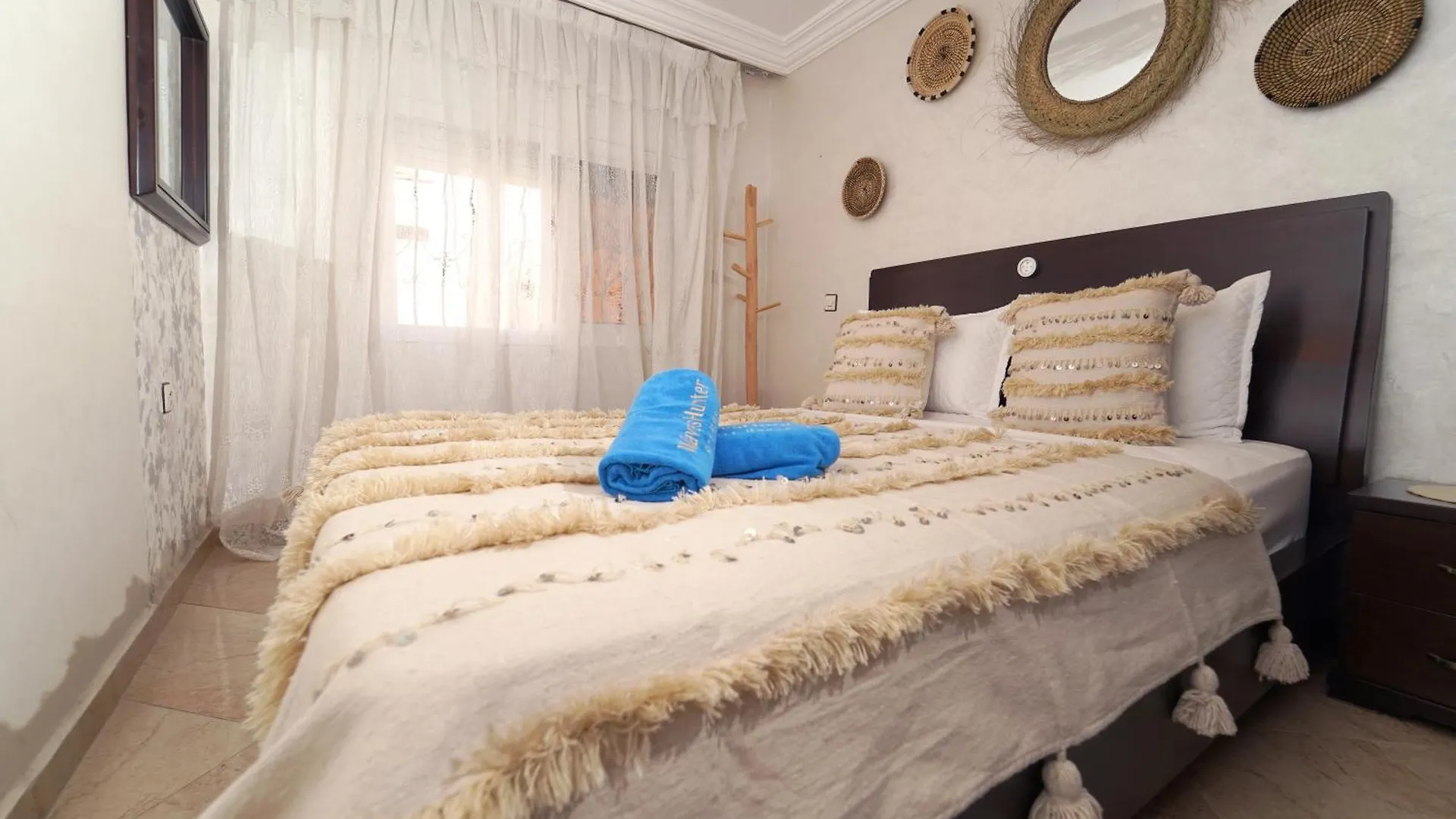 Waves Hunter Surf House Bed & Breakfast Agadir