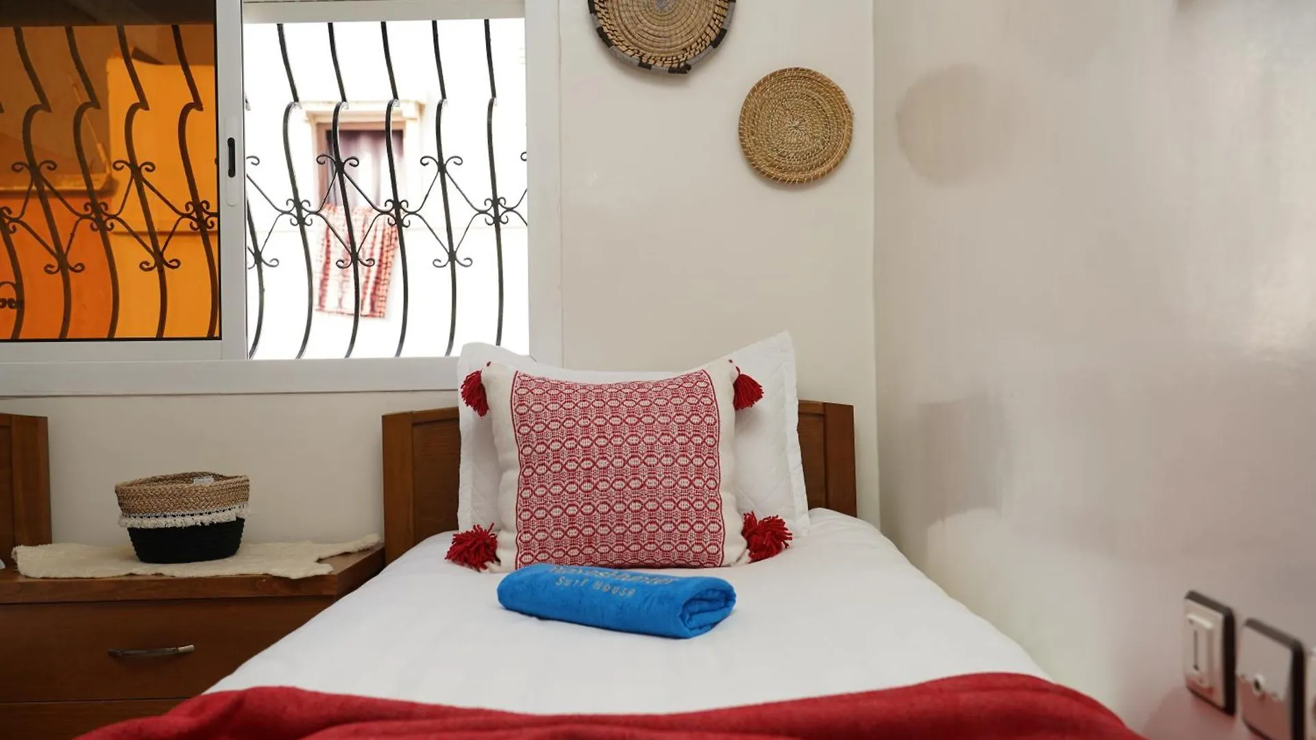 Waves Hunter Surf House Bed & Breakfast Agadir